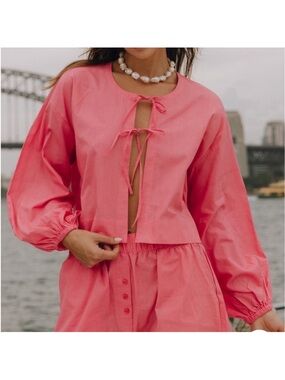NWT Daily Drills Poplin Tie Top